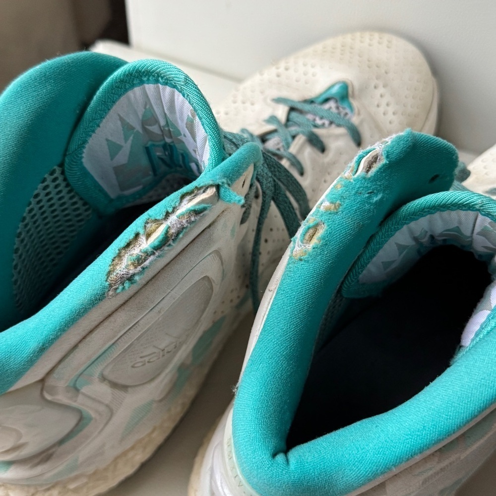 Adidas D Rose 5 Teal and White Basketball Shoes - Picture 11 of 14
